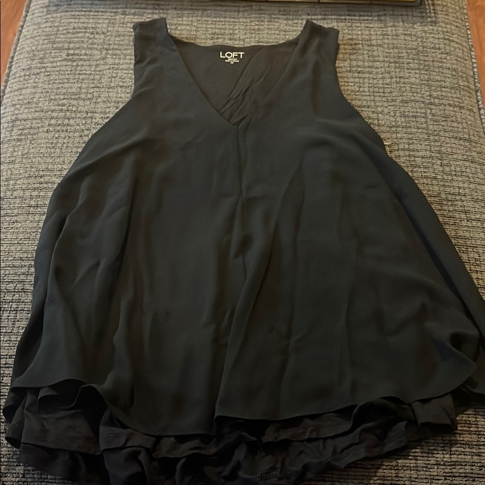 LOFT Women's Elegant Black V-Neck Tank Top